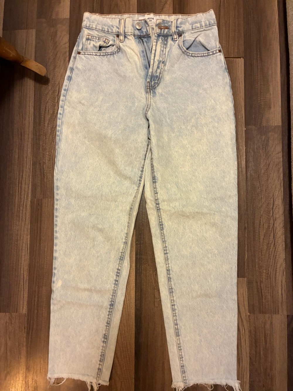 Ardene Super Light Wash High Rise Mom Jeans
